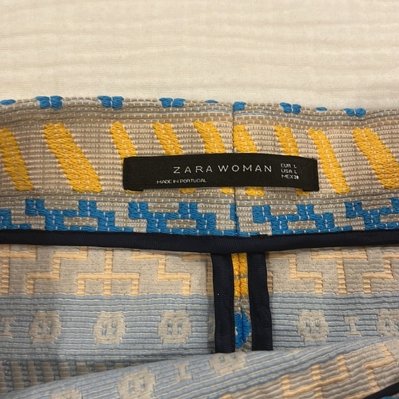 Zara ‘tapestry’ mini skirt size: L - Picture 2 of 5